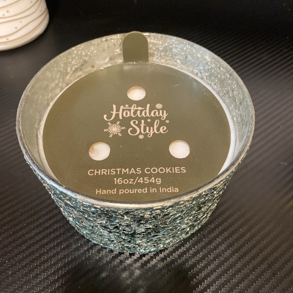 NEW Holiday Style Christmas Cookie 16 oz Decorative Candle 3 Wick
